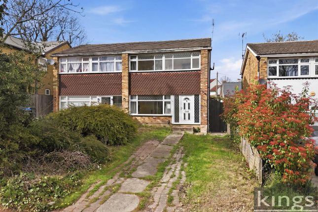 3 bed property, in Lavender Hill, £460,000