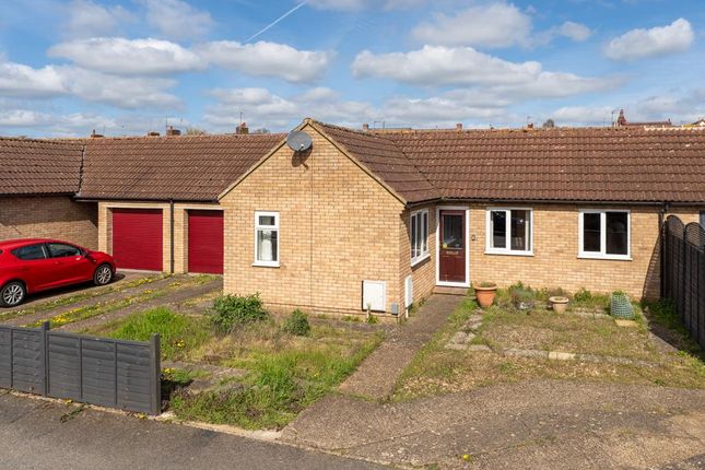 2 bed property, in Spencer Street, £170,000