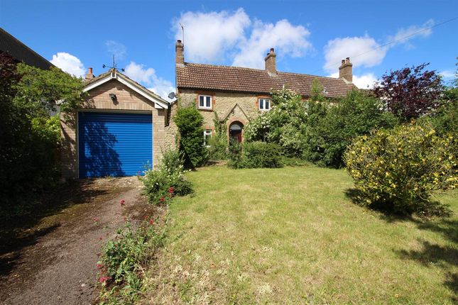 2 bed property, in Mac Queen Cottage, £325,000