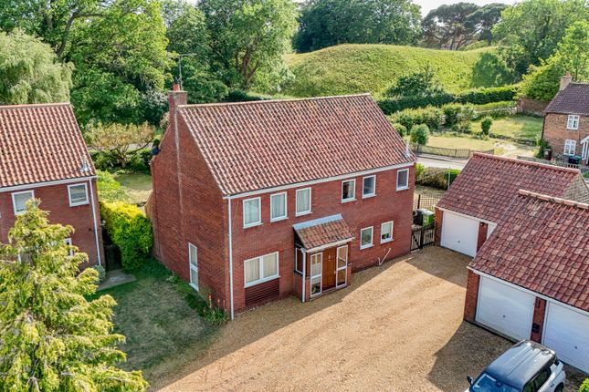 4 bed property, in Church Crofts, £525,000