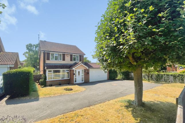 3 bed property, in Mallard Close, £500,000