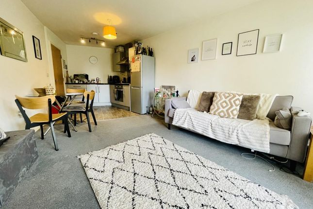 2 bed property, in The Drum, £145,000