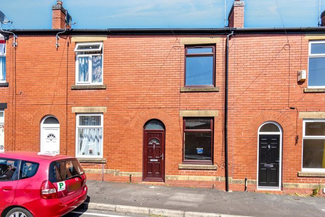 2 bed property, in 114 Duke Street, £55,000
