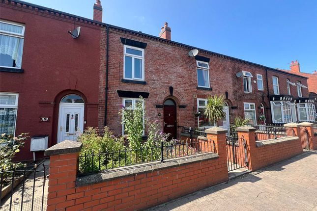 2 bed property, in Tonge Moor Road, £80,000
