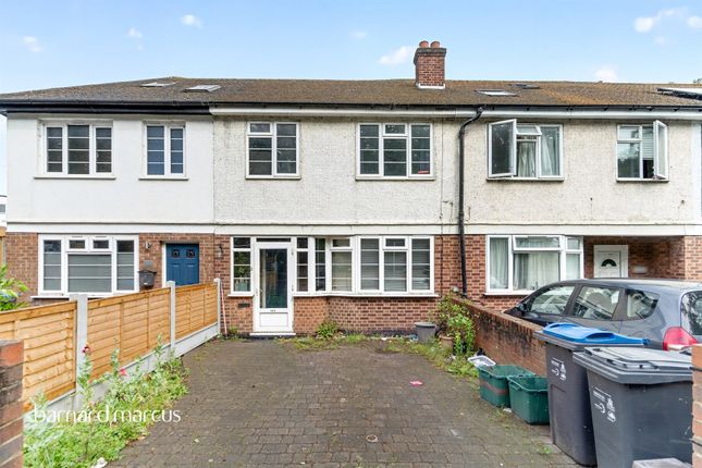 3 bed property, in London Road, £475,000