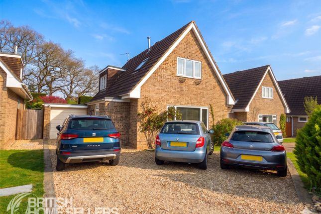 3 bed property, in Greenway, £340,000