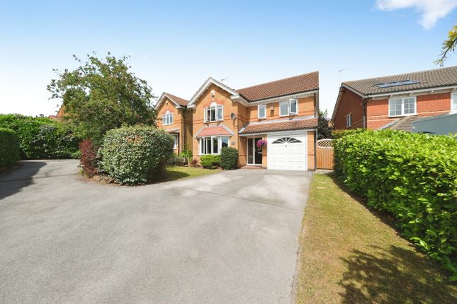 4 bed property, in Diamond Avenue, £350,000