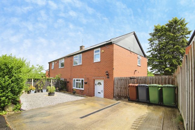 3 bed property, in Alderton Crescent, £225,000