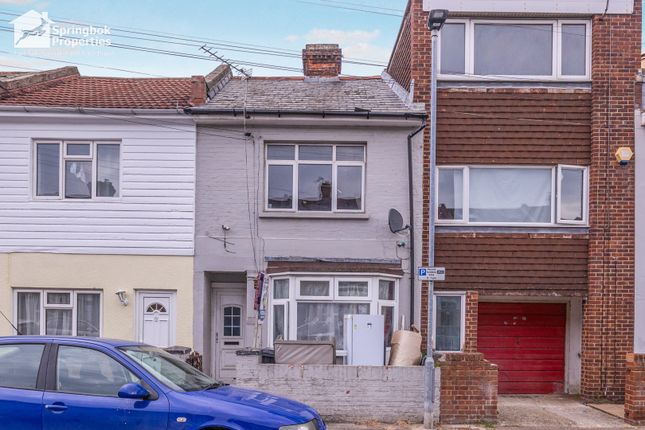 3 bed property, in Fawcett Road, £270,000