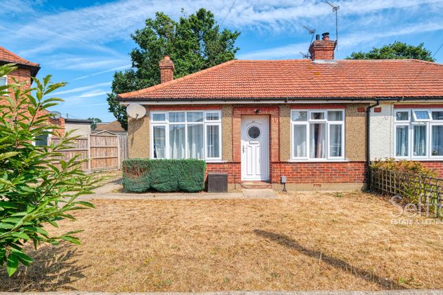 2 bed property, in Spinney Road, £220,000