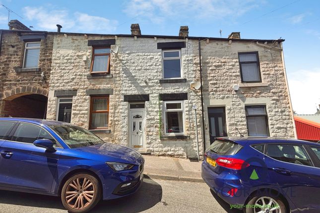 2 bed property, in Vernon Street, £81,000