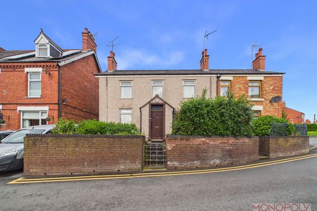 3 bed property, in Chapel Street, £140,000