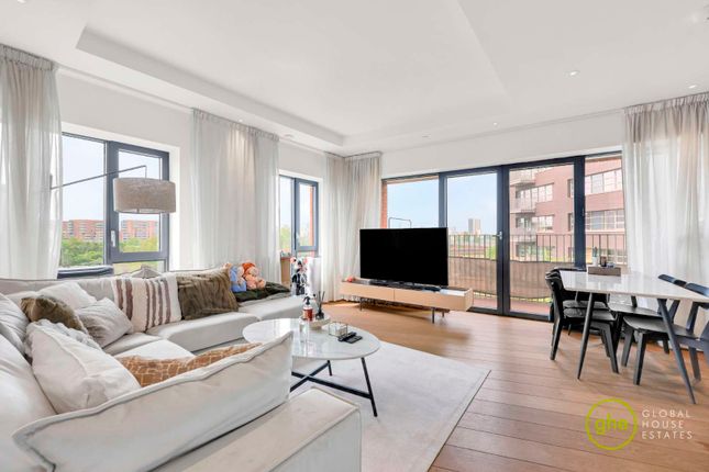 2 bed property, in Java House, £535,000