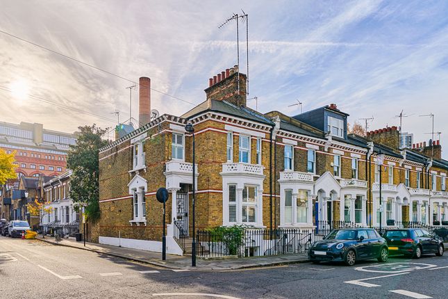 4 bed property, in Burnaby Street, £2,000,000