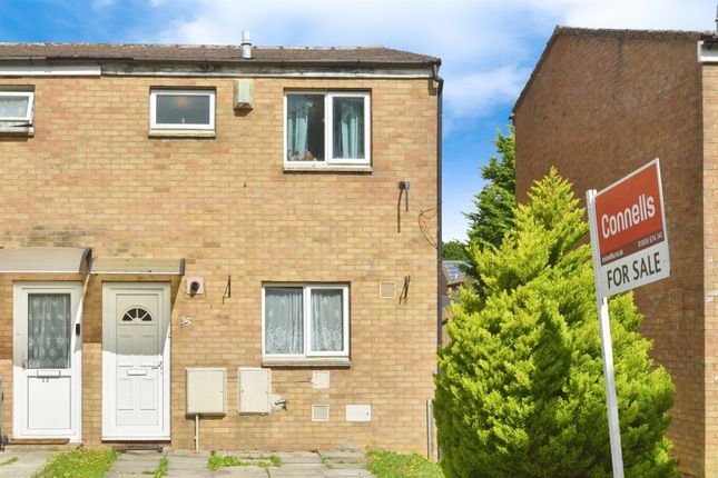 2 bed property, in Bramble Avenue, £210,000