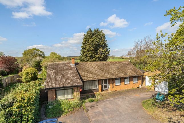 5 bed property, in Home Road, £750,000