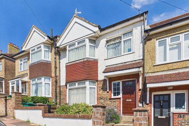 3 bed property, in Hertford Road, £500,000