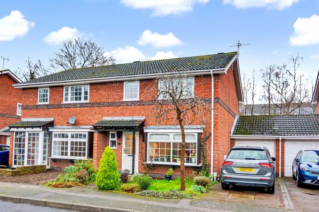 3 bed property, in The Cloisters, £367,500