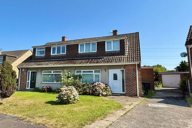 3 bed property, in Kingfisher Road, £250,000