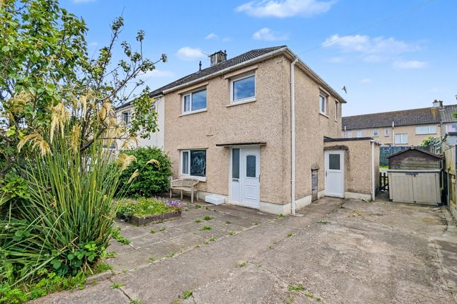 3 bed property, in Queens Drive, £100,000