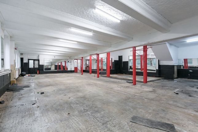 Studio, in Kingsland Road, £595,000