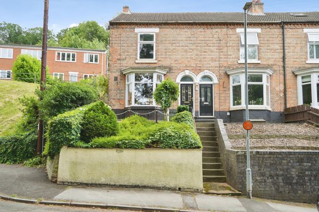 3 bed property, in Elms Road, £180,000
