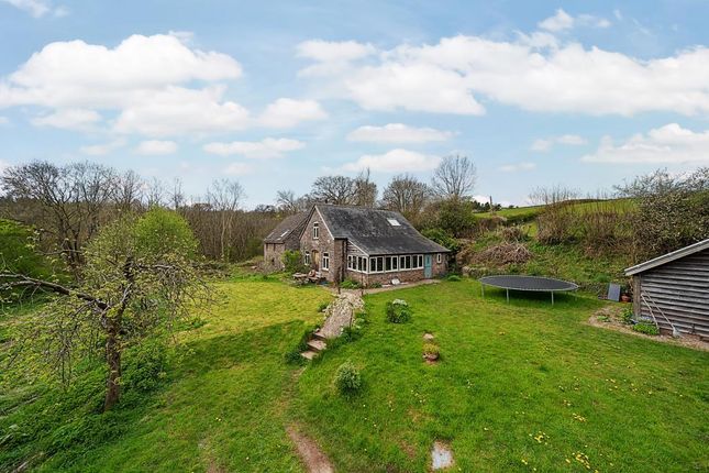 2 bed property, in Snodhill, £550,000