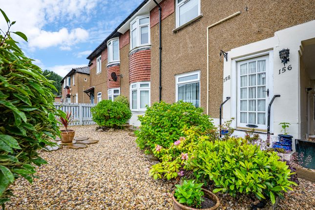 4 bed property, in Muirdrum Avenue, £120,000