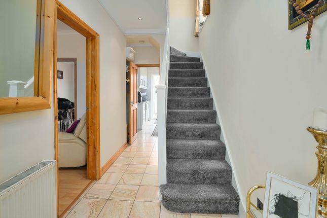 3 bed property, in Rannock Avenue, £625,000
