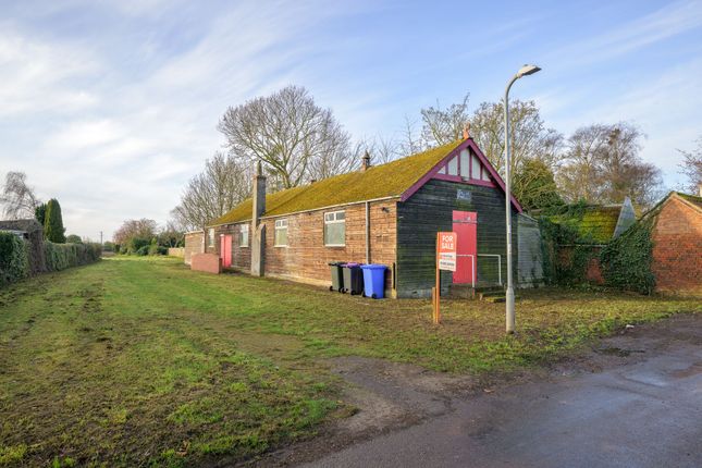 Land, in Davids Lane, £90,000