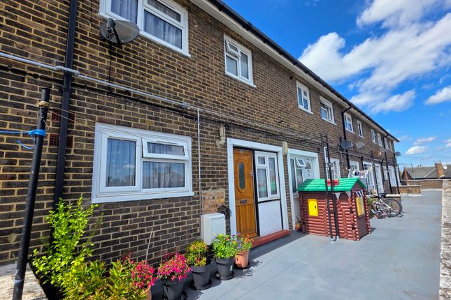 3 bed property, in Romford Road, £240,000