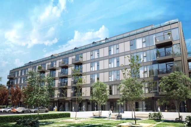 1 bed property, in Buckingham Road, £170,000