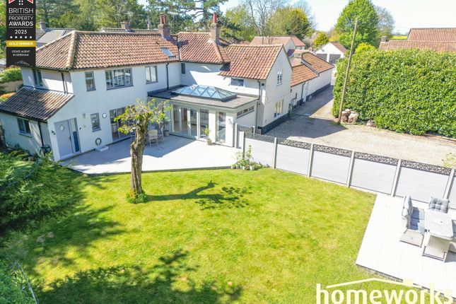 6 bed property, in Market Street, £650,000