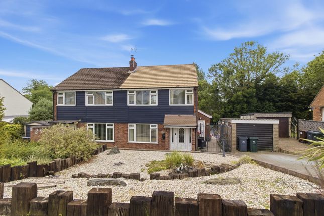 3 bed property, in Meadow Road, £350,000