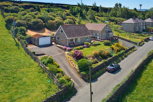 3 bed property, in Cliff Road, £465,000