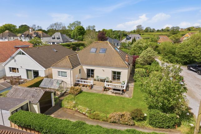 4 bed property, in Reigit Lane, £500,000