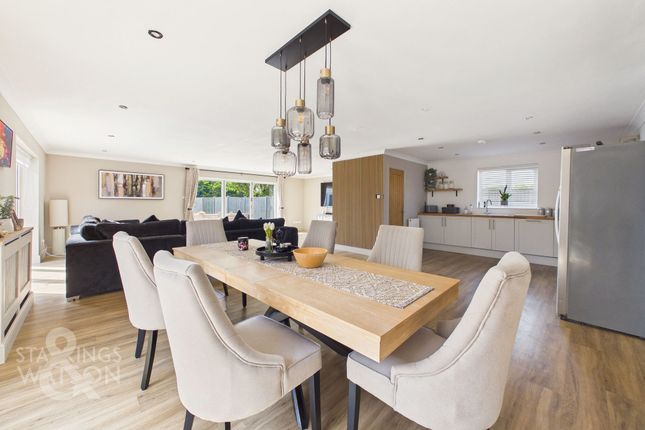 5 bed property, in High Street, £550,000