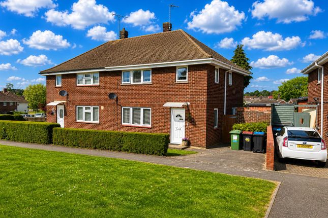3 bed property, in Water Eaton Road, £325,000