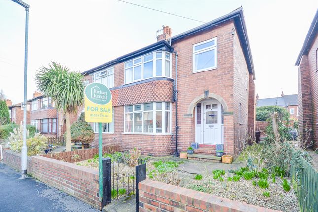 3 bed property, in Bromley Mount, £215,000