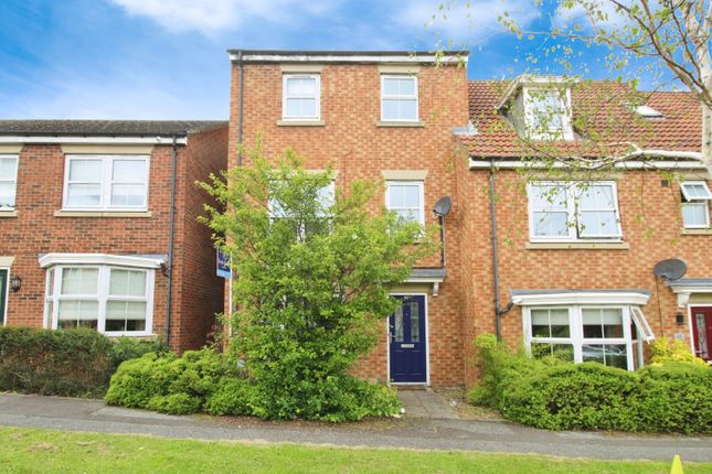3 bed property, in Murray Park, £125,000