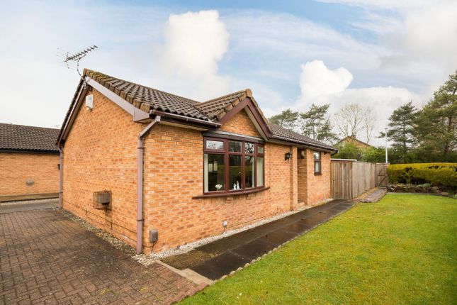 2 bed property, in Saxon Way, £240,000