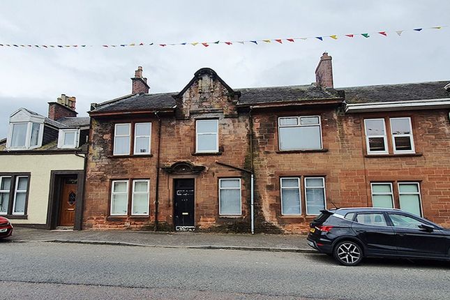1 bed property, in West Main Street, £23,000