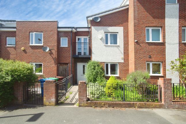 3 bed property, in Sandal Street, £285,000