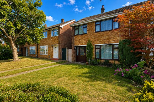 3 bed property, in Marlin Road, £325,000