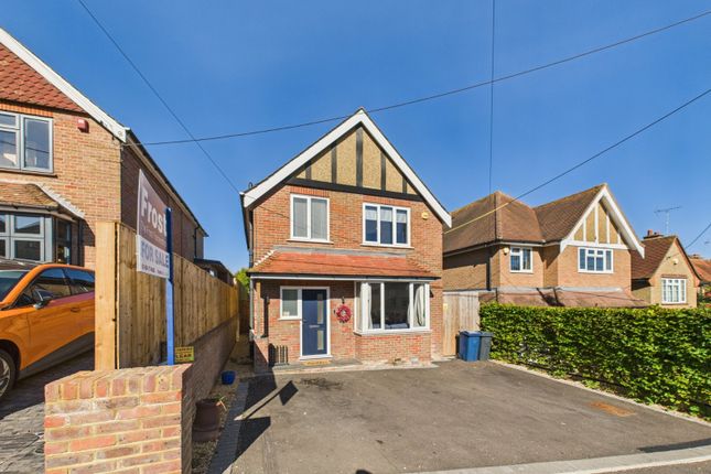 3 bed property, in Lowndes Avenue, £670,000