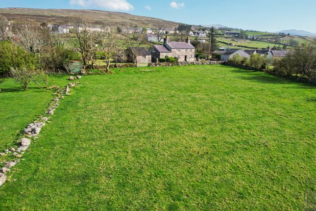 4 bed property, in Cae Sion Mawr, £475,000