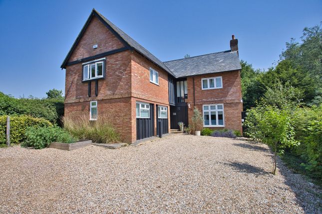 5 bed property, in Church Hill, £725,000