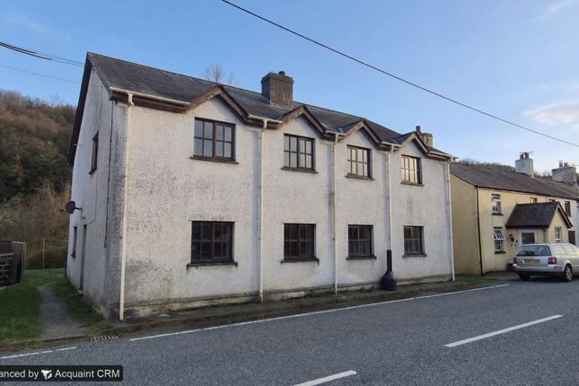 3 bed property, in Pentre Llyn, £130,000