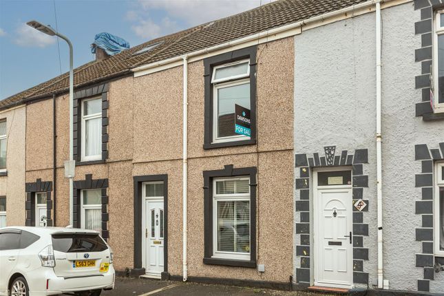 2 bed property, in Richardson Street, £165,000