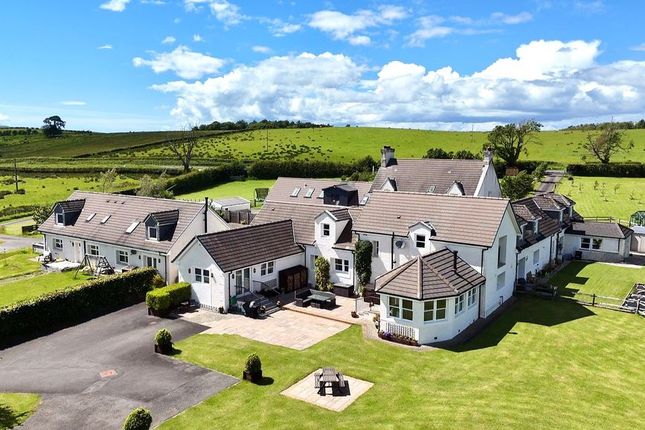 5 bed property, in Mossgiel, £395,000